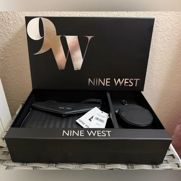 Nine West Sleigh Mini Quilted Crossbody Bag Set – Black – NWT - Picture 12 of 13